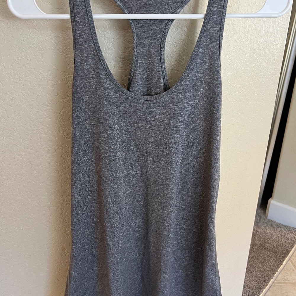 Lululemon tank top